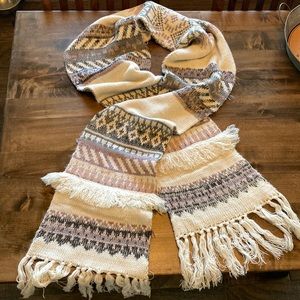 Oversized knit scarf